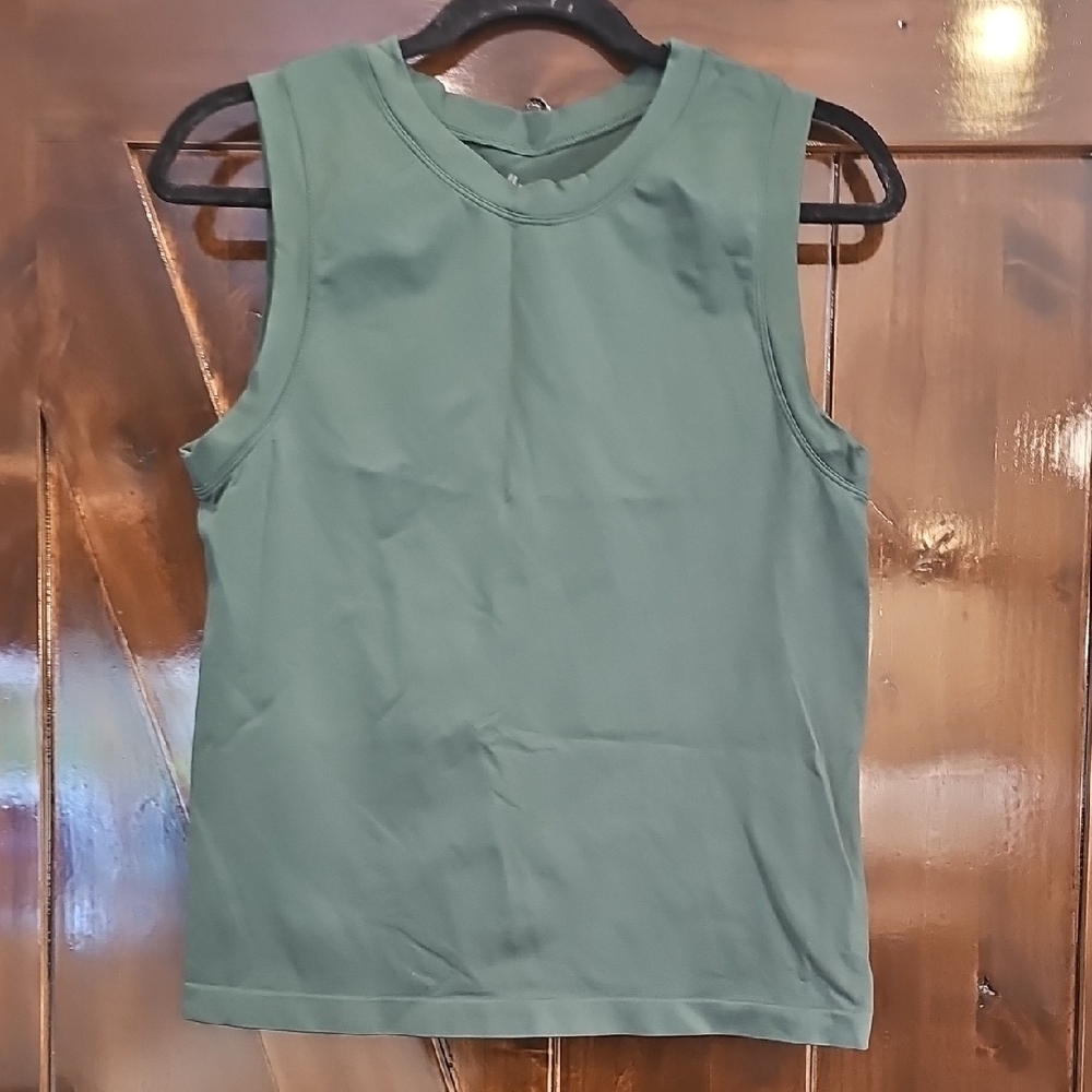 BKE Core Wear Hunter Green Sleeveless Women's Top L/XL